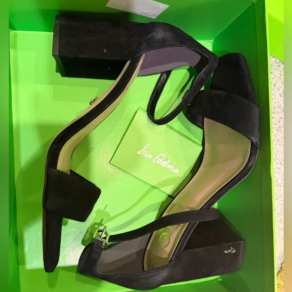 Sam Edelman Daniella Black Suede Heel - Picture 2 of 6